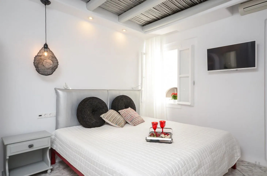 Naxos Evilion Luxury Apartments & Suites
