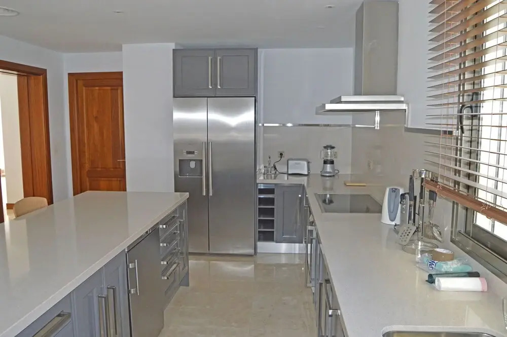 Stunning contemporary villa 5 bedrooms heated pool Las Chapas Marbella