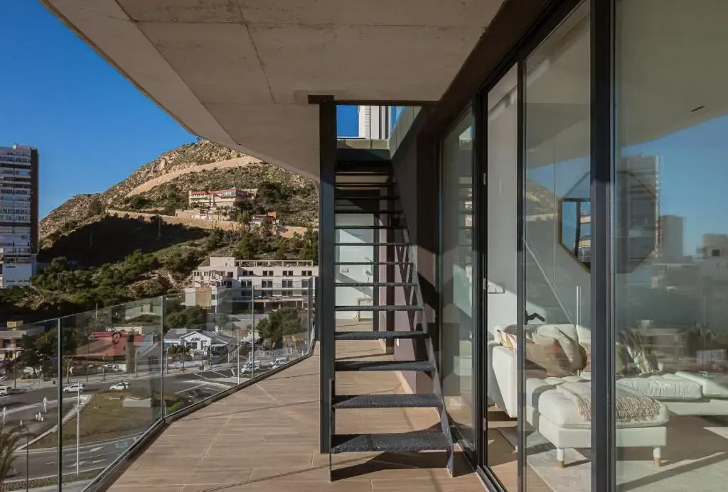 Stunning sea view hot tube posh BLUE SKY APARTMENT