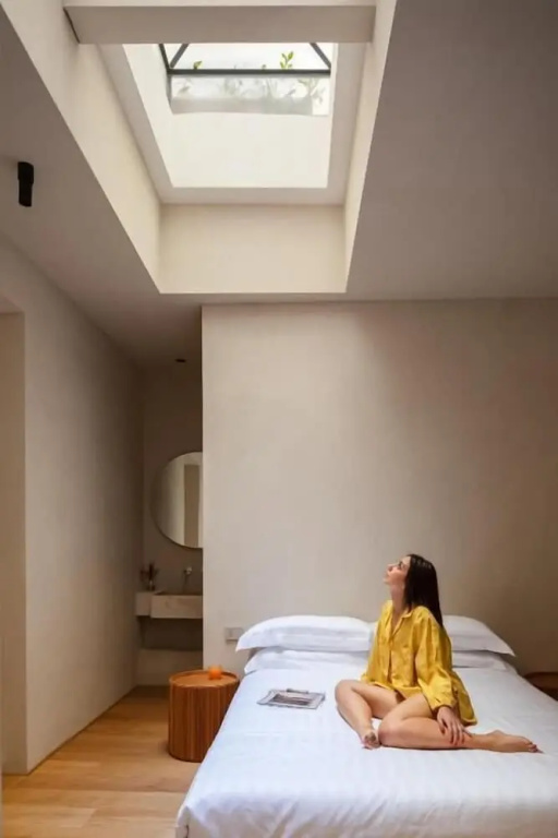 C10 Boutique Hotel