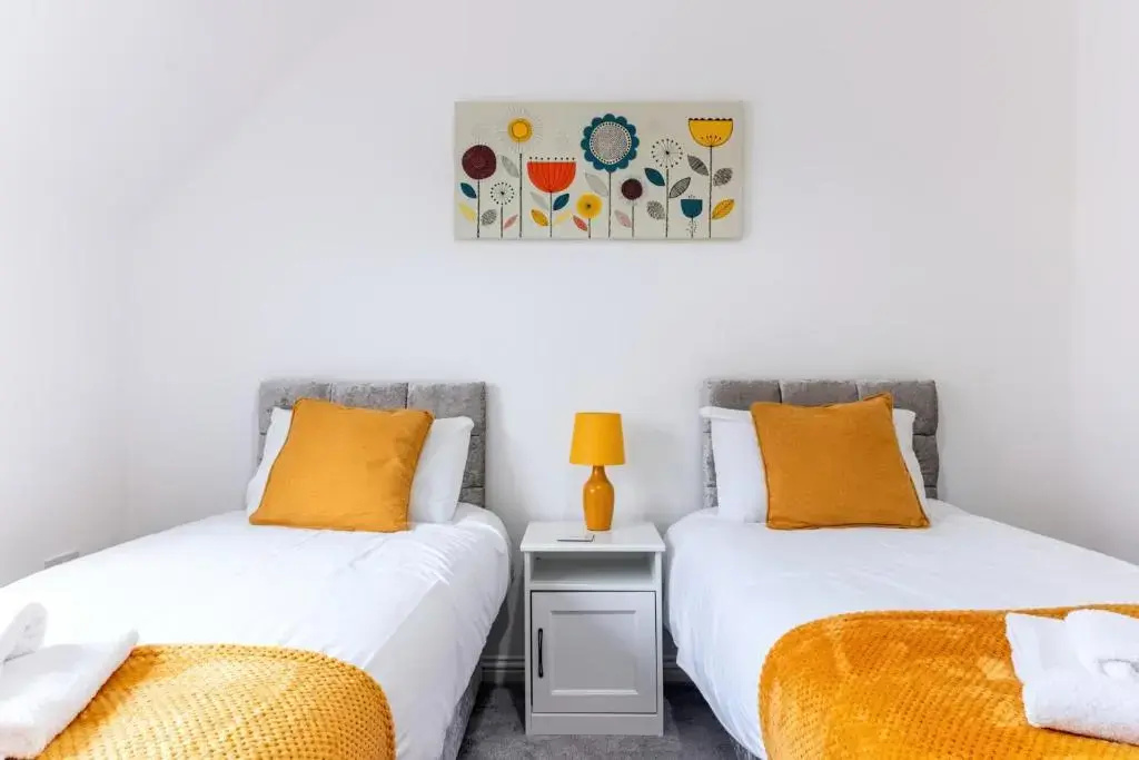 The Coach House - by TJ Serviced Property