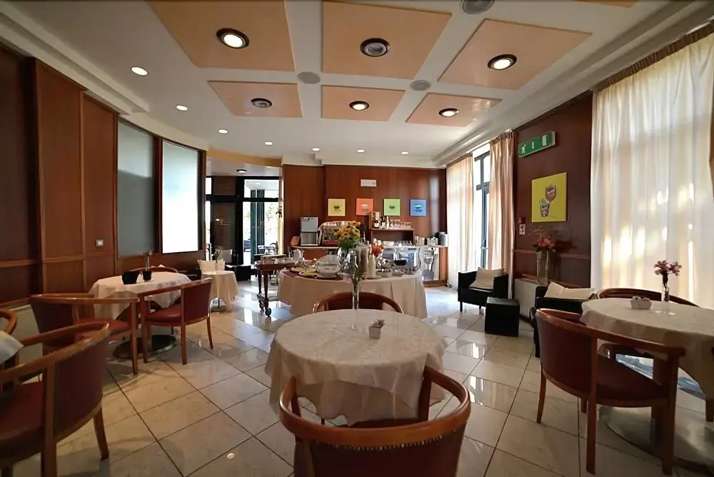 Leonardo Hotel