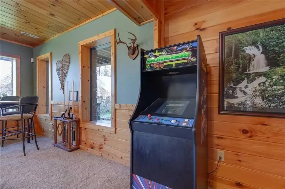 Lookout Lodge - Five Bedroom Cabin