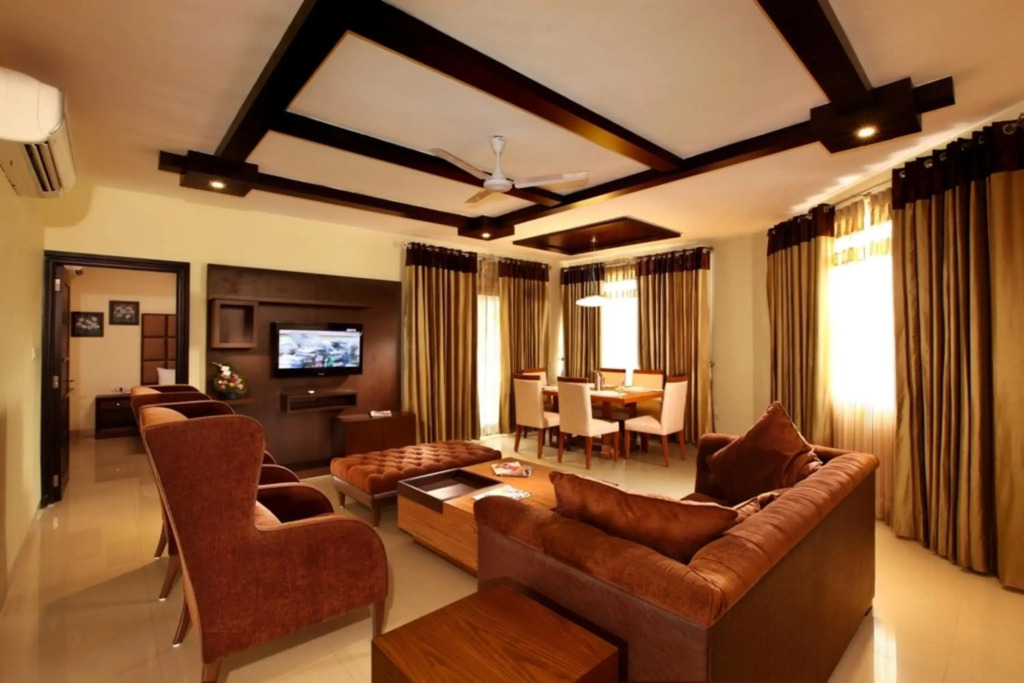 The Golden Suites & Spa, Calangute, 5 mins odd drive to the beach