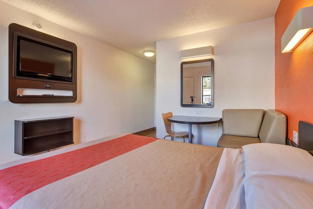 Motel 6 Santa Rosa - South