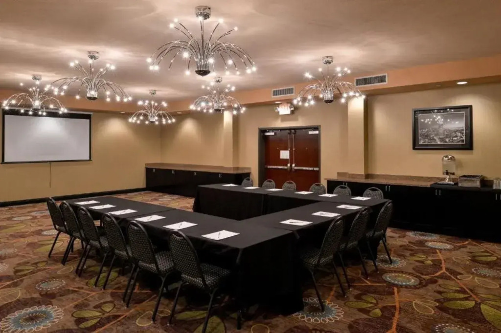 Doubletree By Hilton Fort Worth Fossil Creek