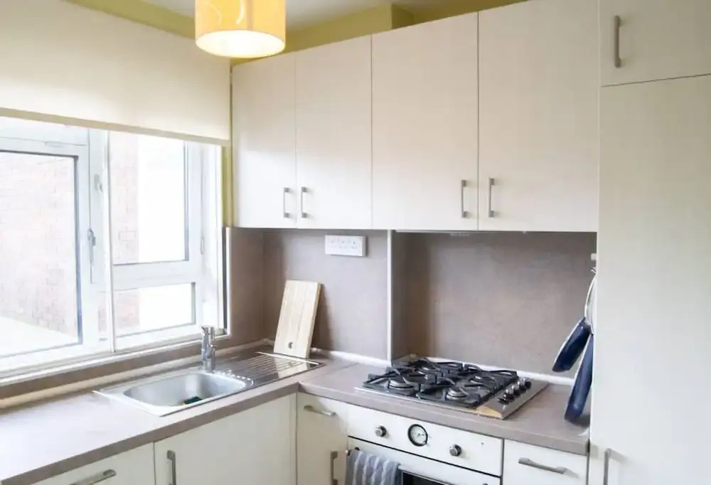 1 Bedroom Apartment Near Victoria Station
