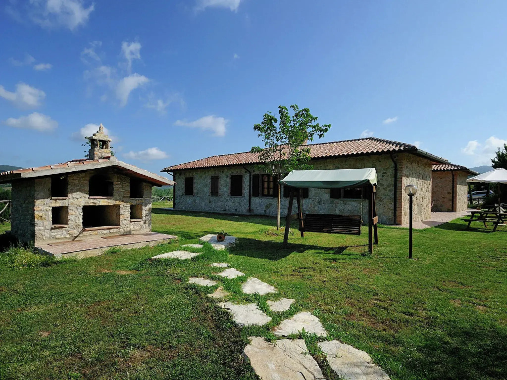 Stunning Farmhouse in Passignano with Pool