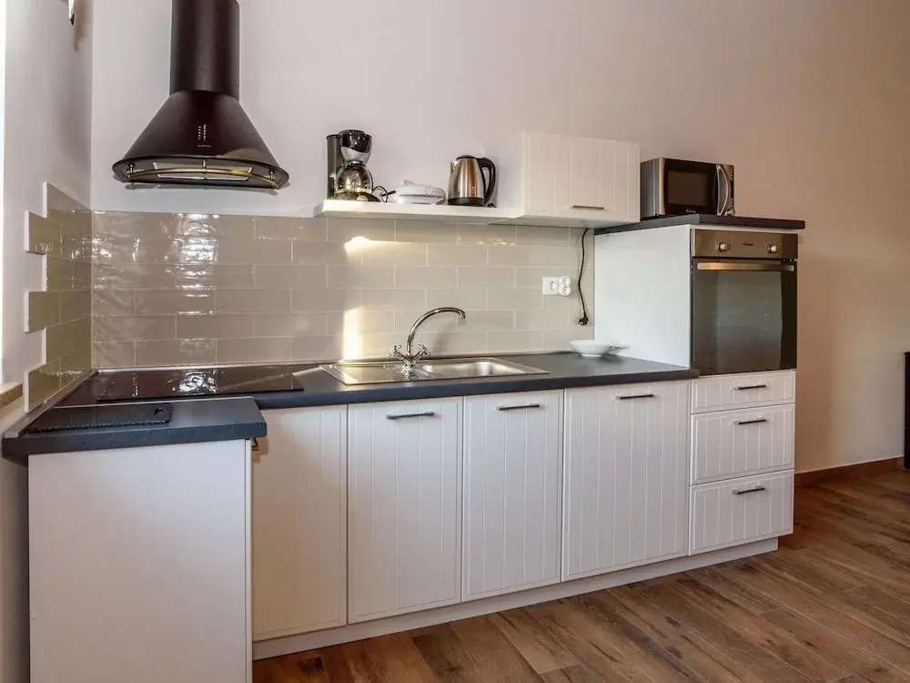 Cozy Holiday Home in Šorici With Pool