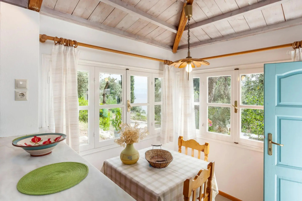Michaels Cottage Large Private Pool Walk to Beach Sea Views A C - 2828