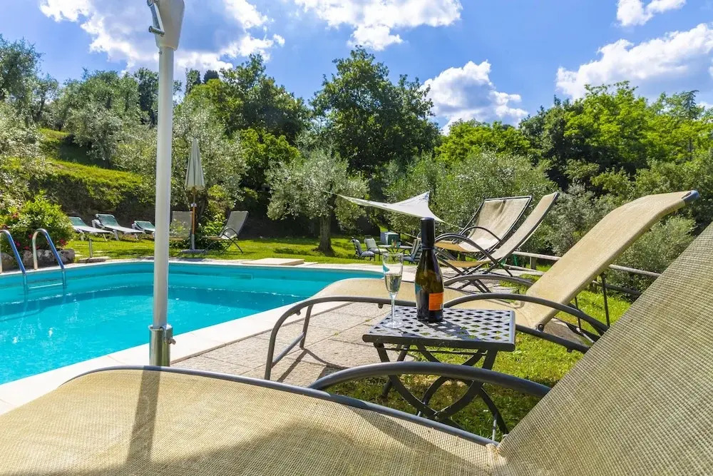 Apartment With one Bedroom in Monte San Savino, With Wonderful Mountain View, Pool Access, Furnished Terrace