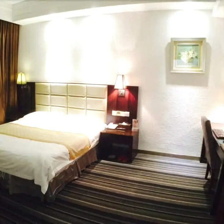 Jinyue Business Hotel