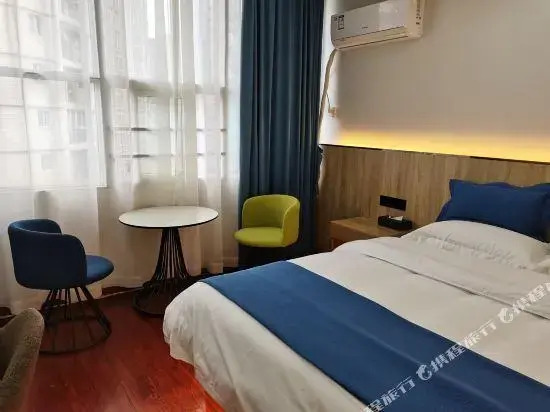 Tianyi Business Hotel