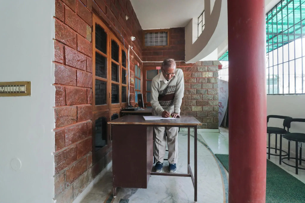 Shivay Youth Home by OYO Rooms