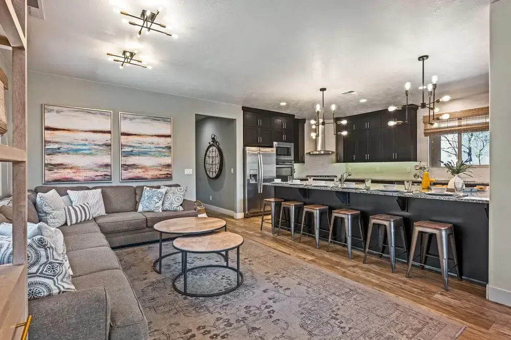 Elite Retreat #87 7 Bedroom Townhouse