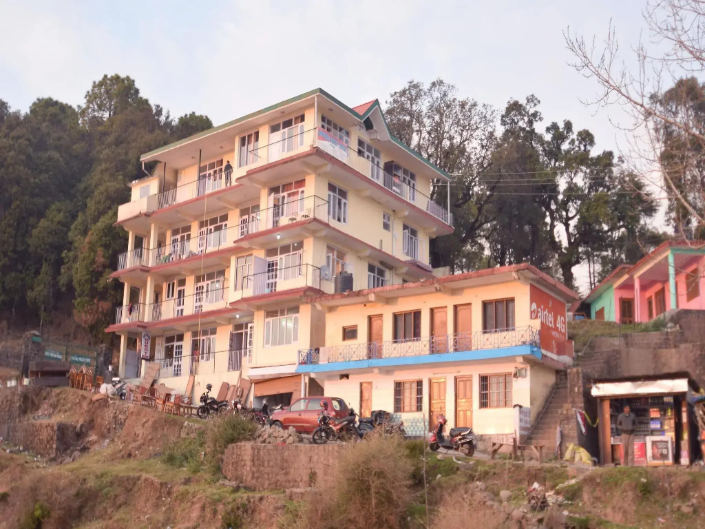 FabHotel Annapurna