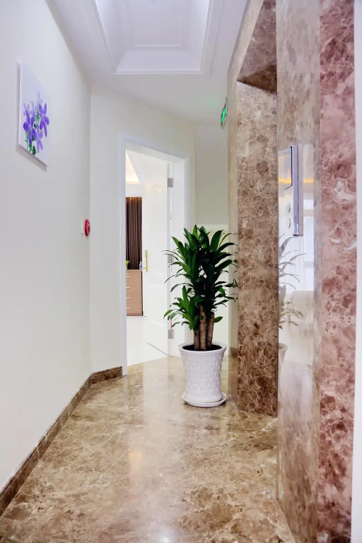 Sunshine Hotel & Apartment