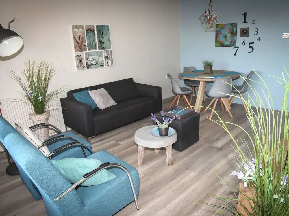 Well-kept Apartment a Stone's Throw From the sea