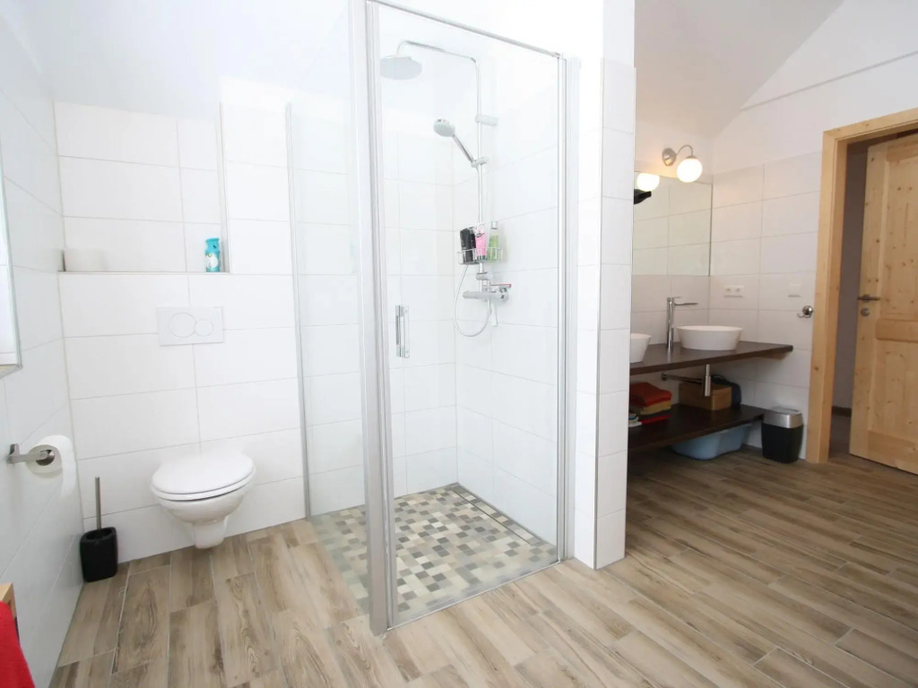 Magnificent Chalet in Hohentauern with bubble bath & Sauna