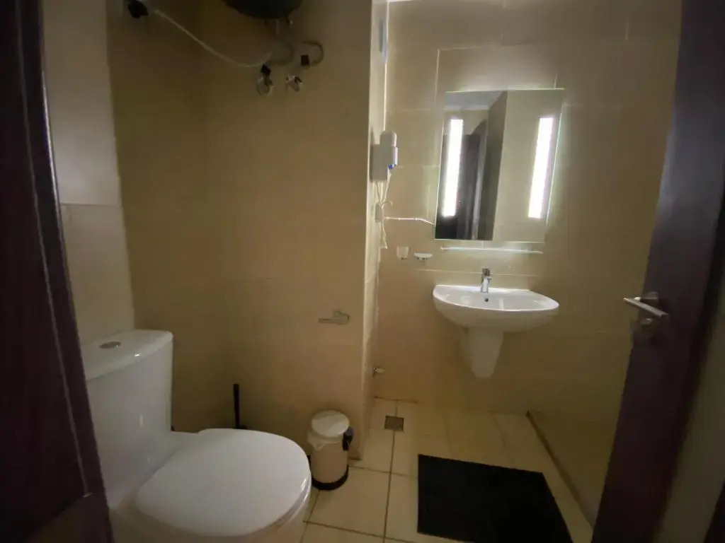 Awesome Pool View Studio in Al Dau Heights