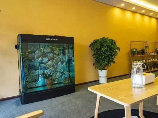 Anning Yujian Hotel (Wuyue Plaza)