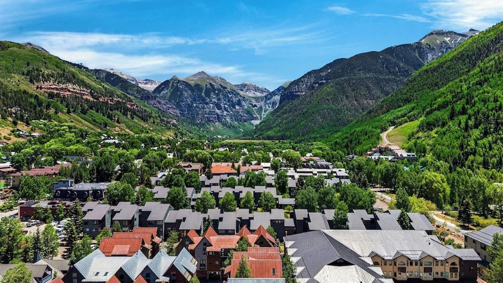 Telluride Lodge 311 by Avantstay Close to Slopes & Town!