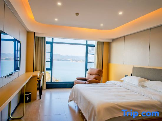 Wuning Baolixiong Hotel