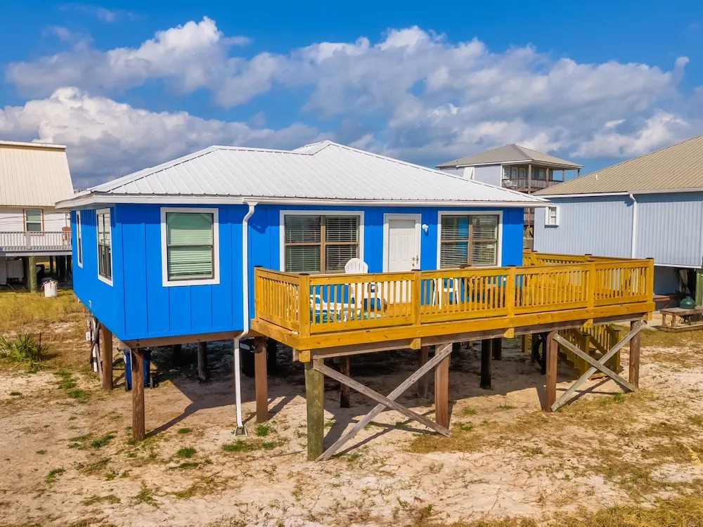 Boa Vista - 106 Ponchartrain 3 Bedroom Home by RedAwning