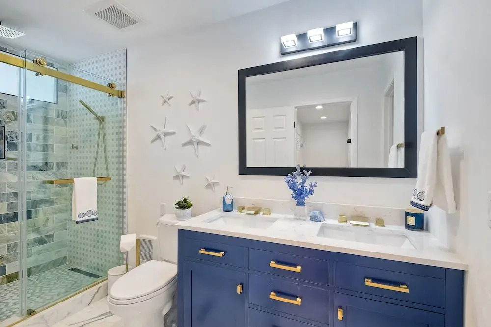 Solana Sunset Stunning Beachside Retreat for 4!