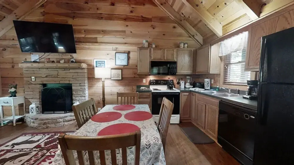 Bean Pot 1 Bedroom Cabin by RedAwning