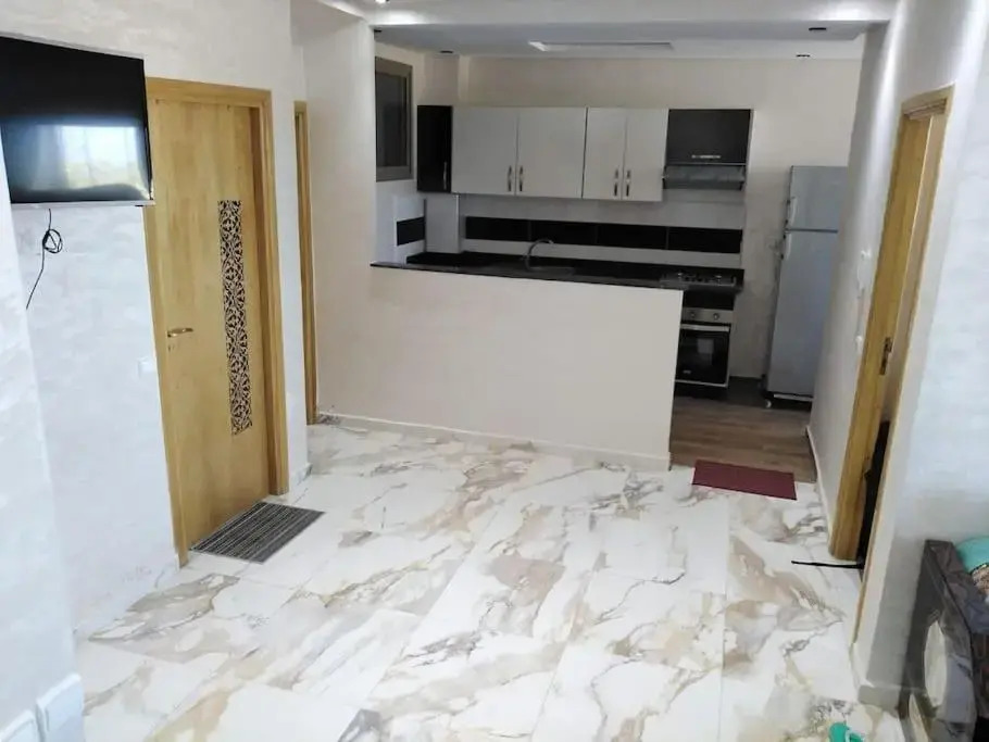 Appartement bien situé Dahomey city . Bahia beach