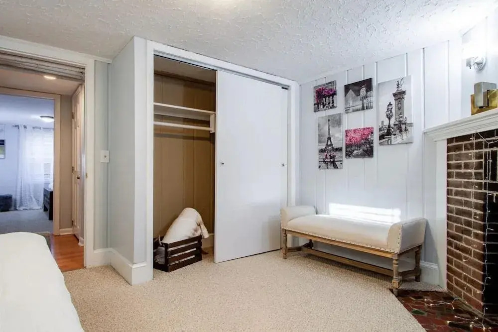 2-br Sanctuary in Quiet Neighborhood Free Parking Patio