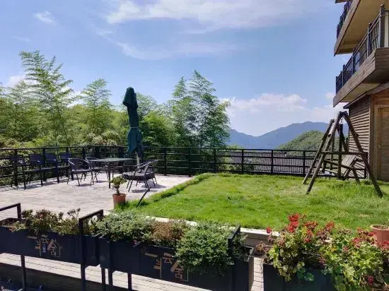 Yiban Yunshe Boutique Guesthouse