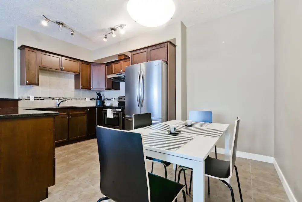 Suite Digs Bella Vista