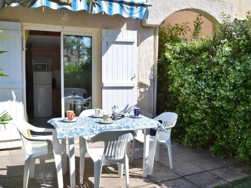 Maison Le Lavandou, 3 pièces, 5 personnes - FR-1-251-265