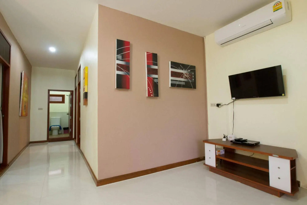 爱沙万别墅酒店(Aisawan Villas)