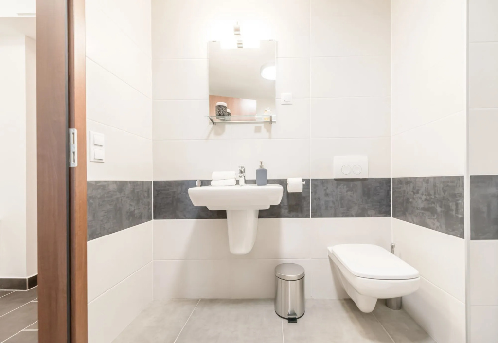 Oasis Apartments at Broadway Residence