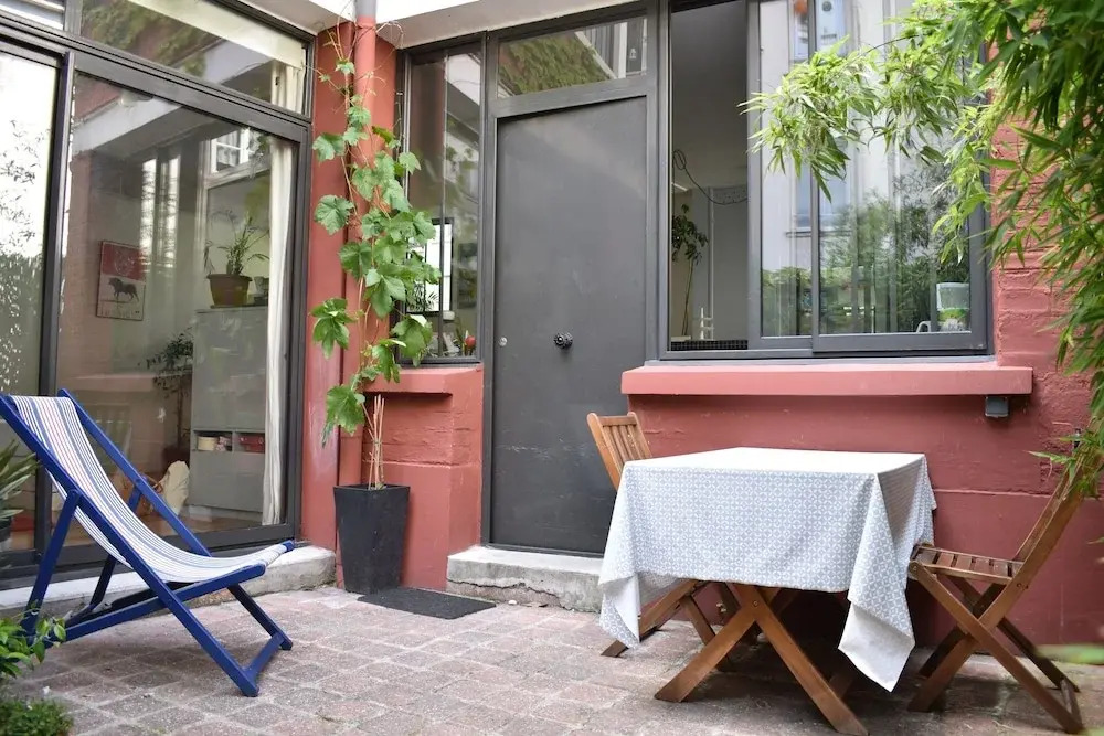 Spacious 2 Bedroom Loft Style Apartment