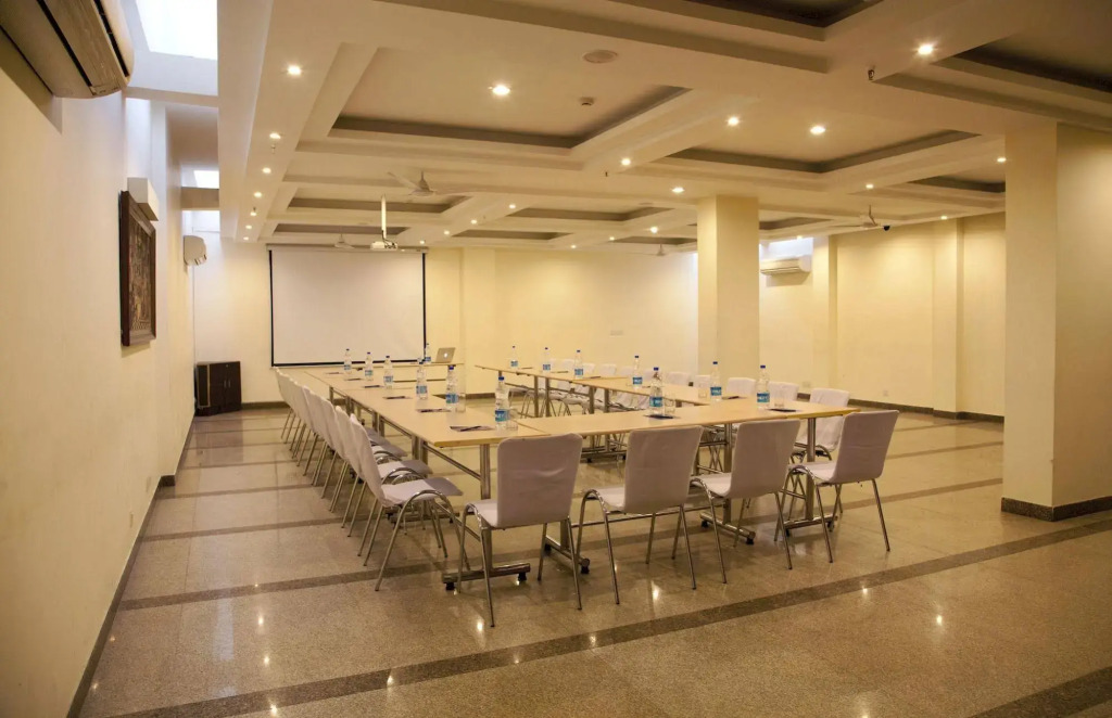 Alpina Hotels & Suites