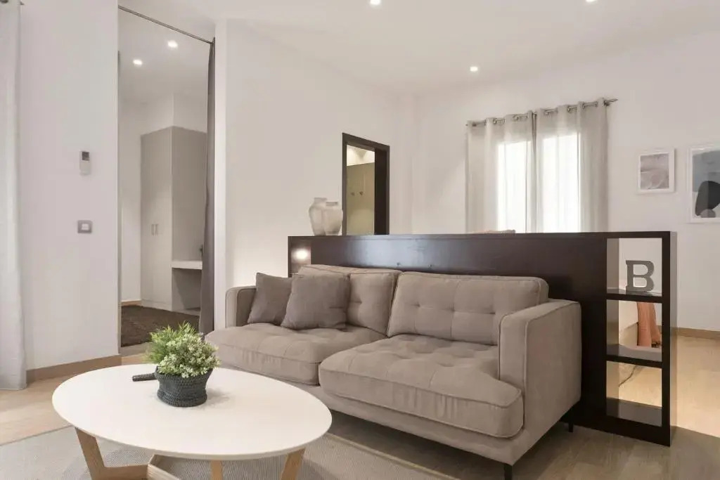 Fisa Rentals Gran Via Apartments