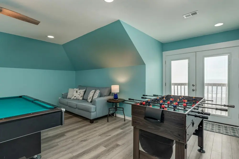 Strand Castle - Gulf Front! An Ideal Layout With Game Room, Small Private Pool, And Roof Top Crow's Nest! 4 Bedroom Home by RedAwning