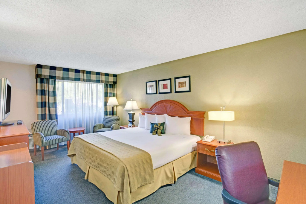 Baymont Inn & Suites Murray