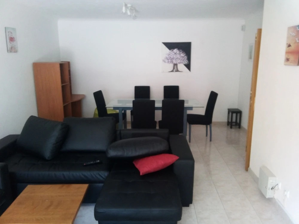 Beautiful two bedroom by Rental4all