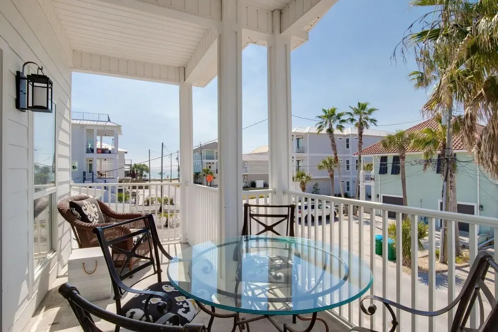 114 E Lakeshore Dr - The Sandcastle by Blue Swell