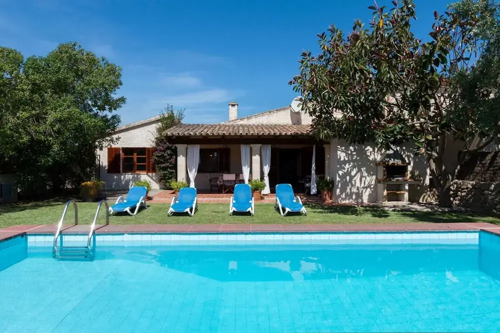 Villa - 2 Bedrooms with Pool and WiFi - 107615