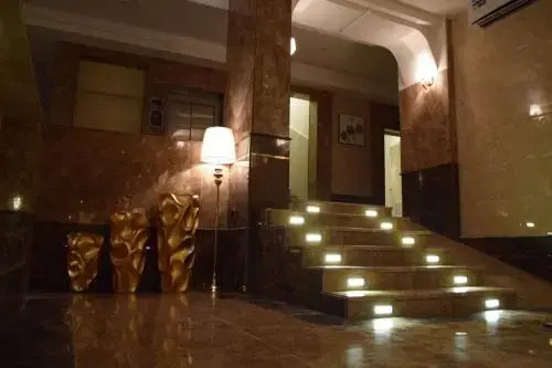 Al Shiraz Suites