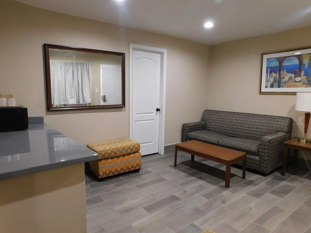 Hillcrest Motel