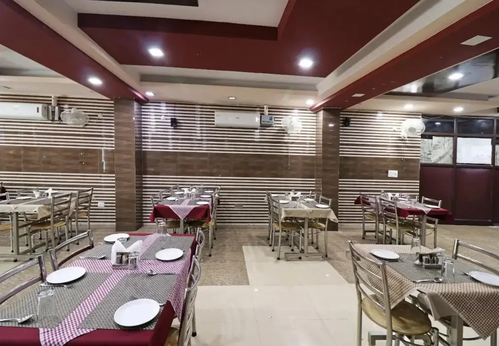 Hotel Doon 999 By OYO Rooms