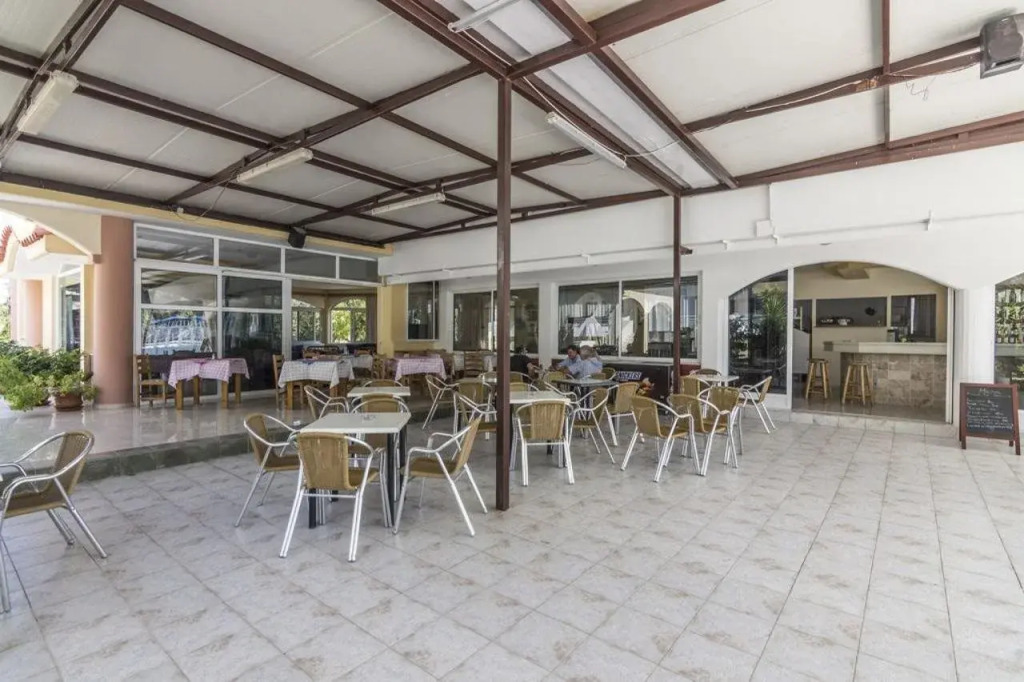 Tivoli Hotel
