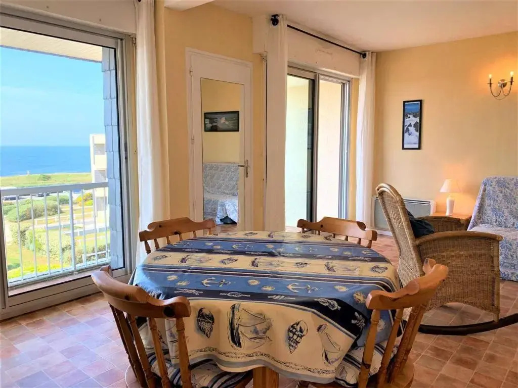 Appartement Quiberon, 2 pièces, 4 personnes - FR-1-478-74